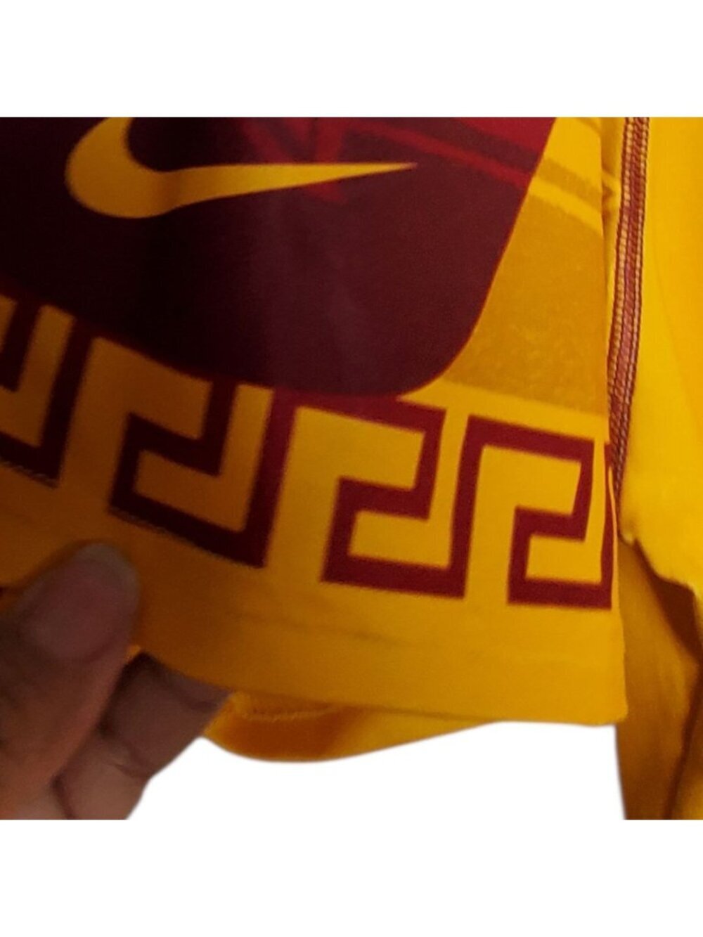 Nike USC Trojans Short-Sleeve Raglan T-Shirt Yellow & Maroon Large - Picture 12 of 13